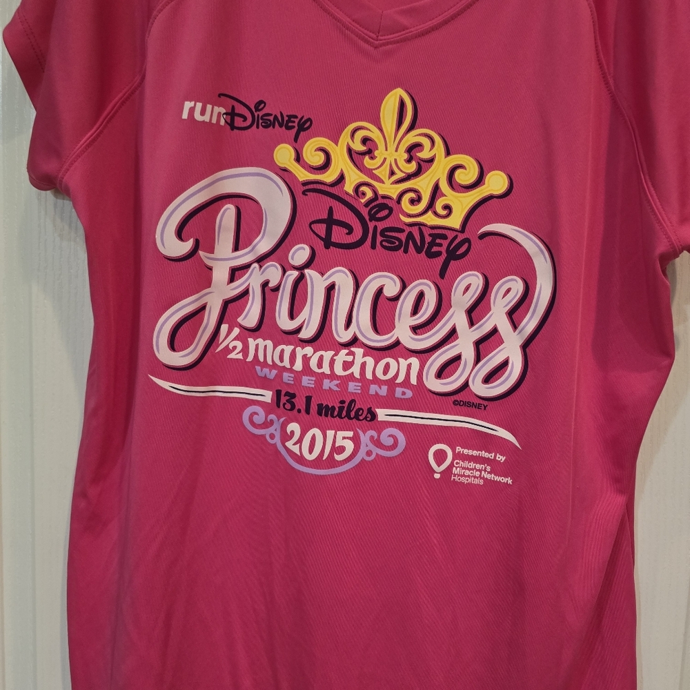 Run Disney Pink Princess Graphic Tee Short Sleeve EUC 2XL 2015 Half Marathon!